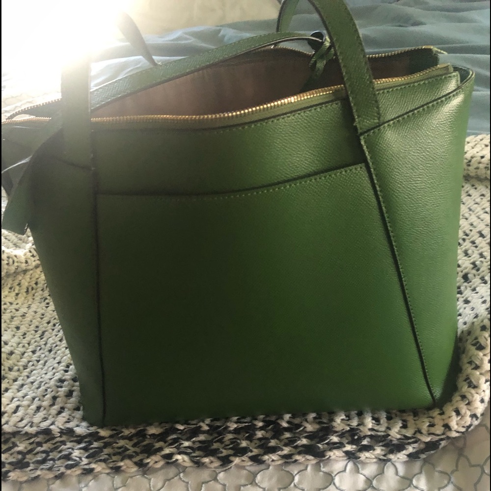 Handbag - Picture 2 of 5